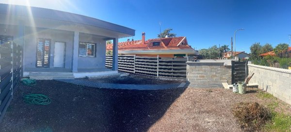 casa indipendente in vendita ad Ardea in zona Colle Romito