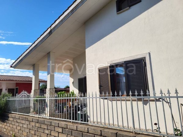 casa indipendente in vendita ad Ardea in zona Nuova Florida