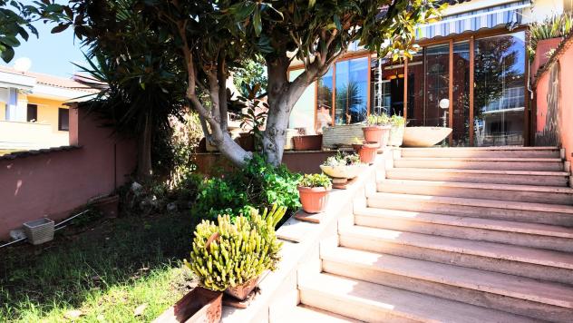 appartamento in vendita ad Ardea in zona Marina di Ardea