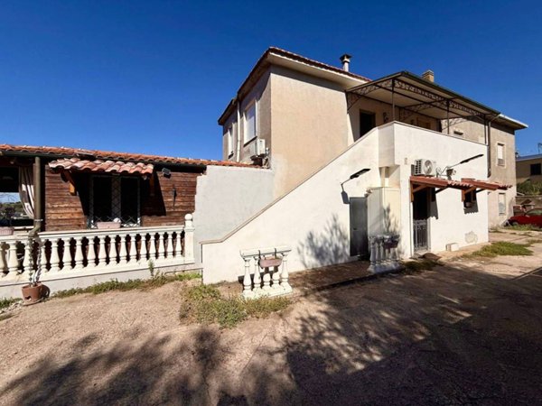 appartamento in vendita ad Ardea in zona Montagnano