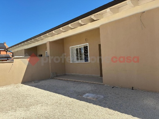 casa indipendente in vendita ad Ardea in zona Nuova California