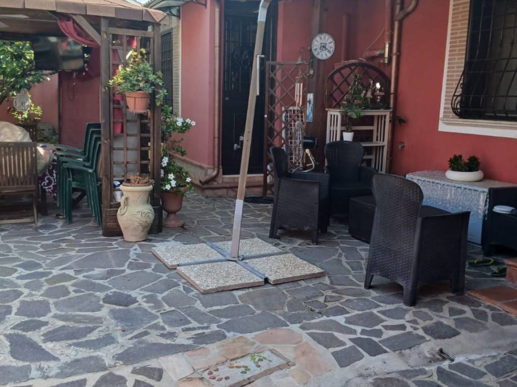 casa indipendente in vendita ad Ardea in zona Nuova Florida