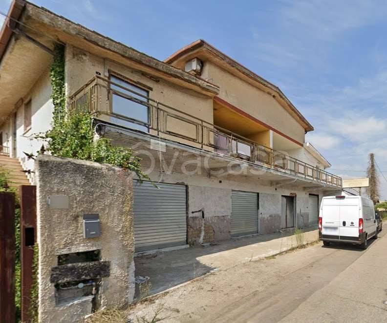 appartamento in vendita ad Ardea in zona Banditella