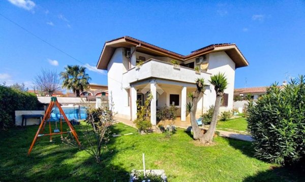 casa indipendente in vendita ad Ardea in zona Nuova Florida