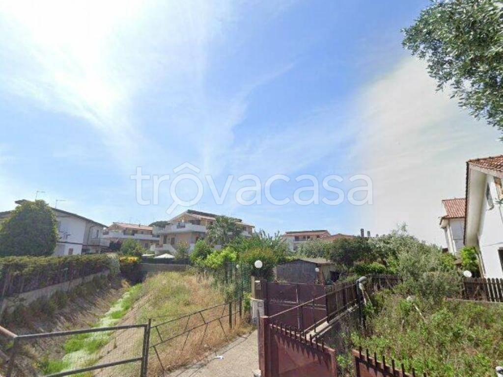 casa indipendente in vendita ad Ardea in zona Nuova California