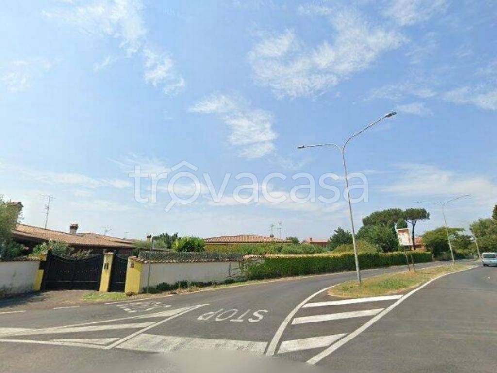 appartamento in vendita ad Ardea in zona Nuova Florida