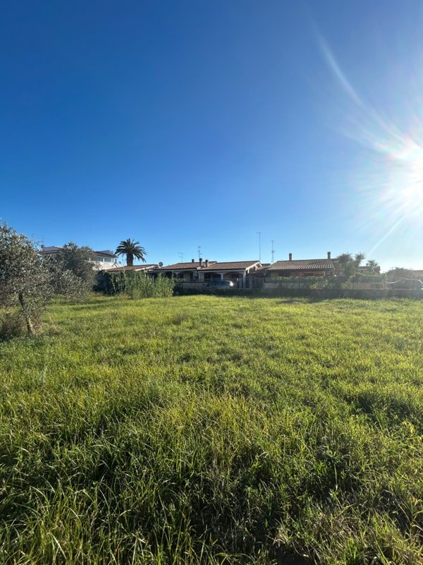 terreno edificabile in vendita ad Ardea