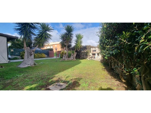 appartamento in vendita ad Ardea in zona Marina di Ardea