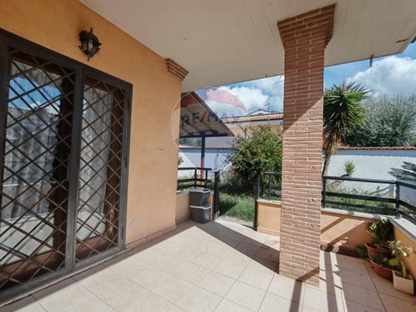 casa indipendente in vendita ad Ardea in zona Nuova California