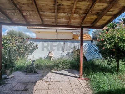 casa indipendente in vendita ad Ardea in zona Marina di Ardea