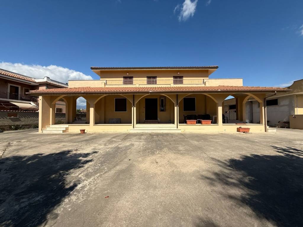 casa indipendente in vendita ad Ardea in zona Nuova Florida