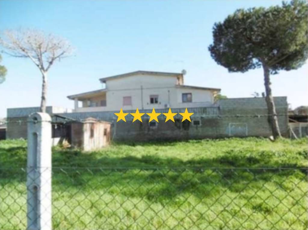 casa indipendente in vendita ad Ardea in zona Banditella