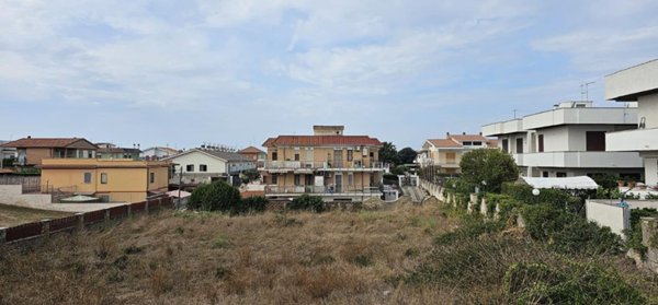 terreno edificabile in vendita ad Ardea