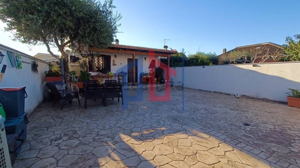 casa indipendente in vendita ad Ardea in zona Nuova Florida