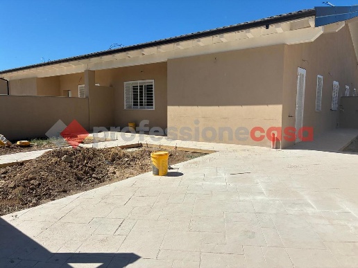 casa indipendente in vendita ad Ardea in zona Nuova California
