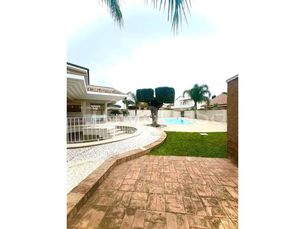 casa indipendente in vendita ad Ardea in zona Nuova Florida