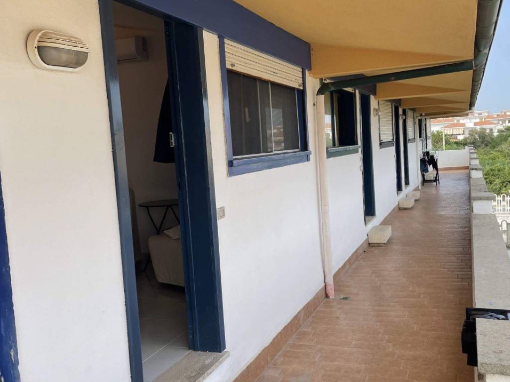 appartamento in vendita ad Ardea in zona Marina di Ardea