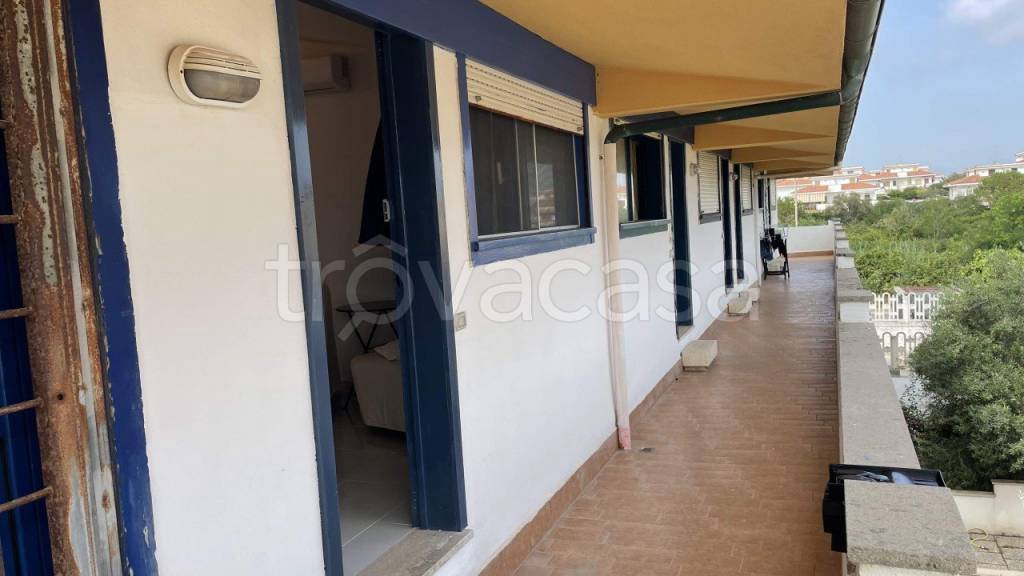 appartamento in vendita ad Ardea in zona Marina di Ardea