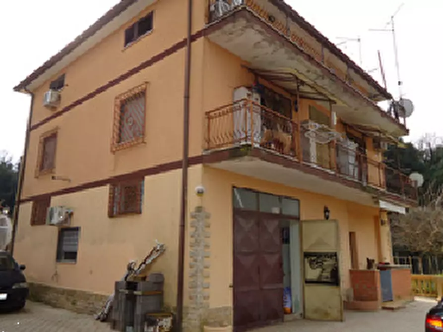casa indipendente in vendita ad Ardea in zona Castagnola