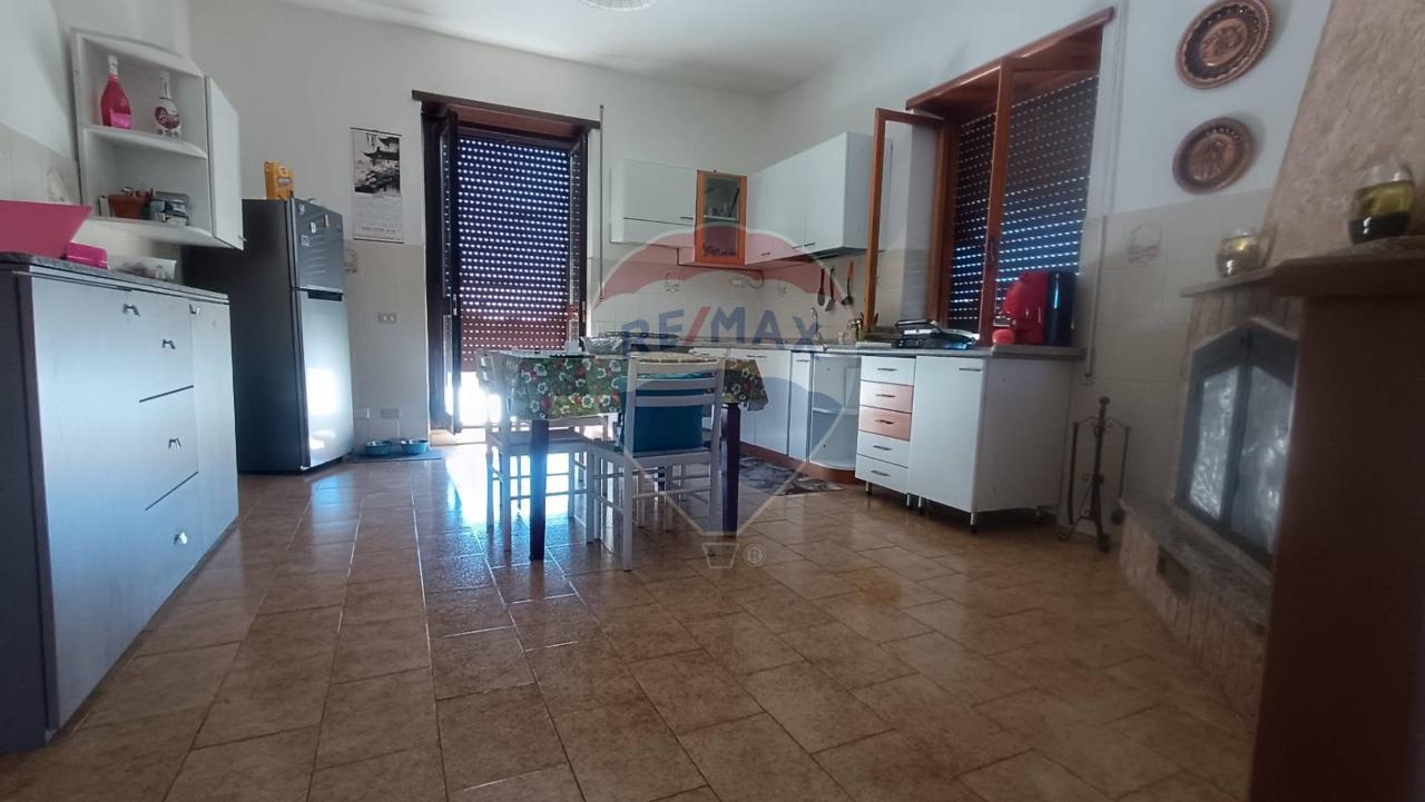 appartamento in vendita ad Ardea in zona Banditella