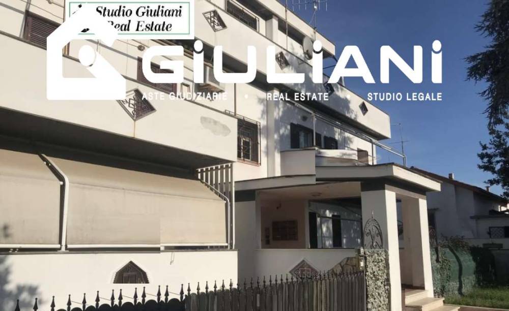 appartamento in vendita ad Ardea in zona Marina di Ardea