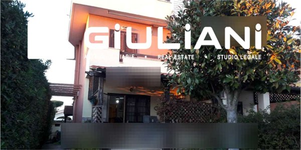 casa indipendente in vendita ad Ardea in zona Lido dei Pini