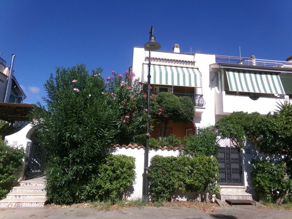 casa indipendente in vendita ad Ardea