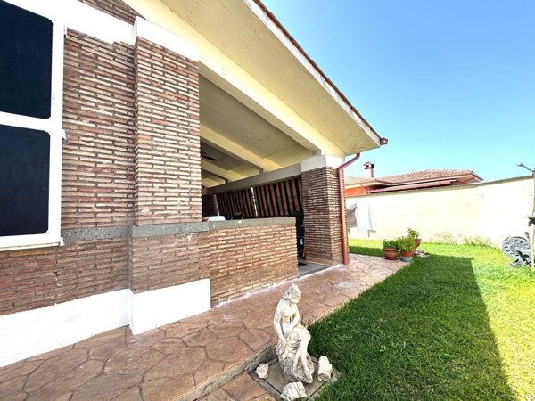 appartamento in vendita ad Ardea in zona Nuova California