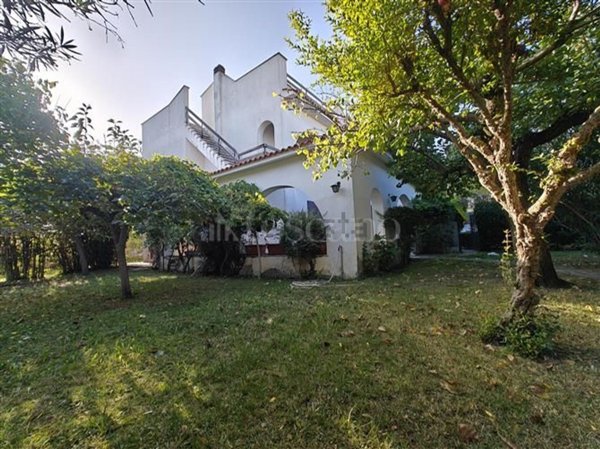 casa indipendente in vendita ad Ardea in zona Nuova California