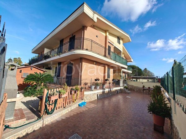 appartamento in vendita ad Ardea in zona Nuova California