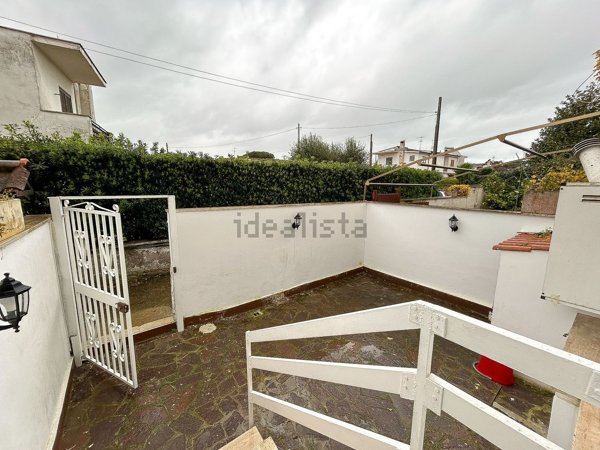 casa indipendente in vendita ad Ardea in zona Marina di Ardea