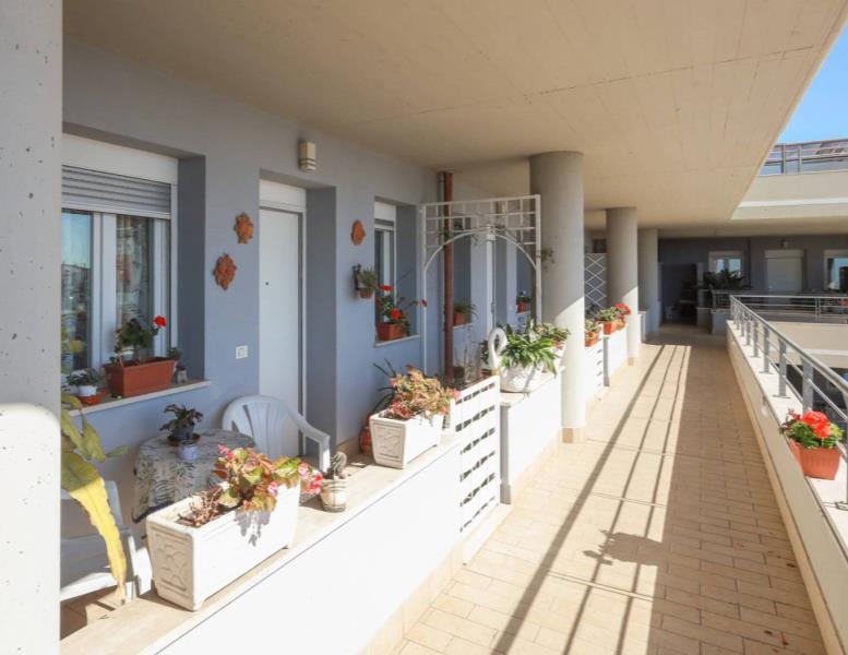 appartamento in vendita ad Ardea in zona Nuova California