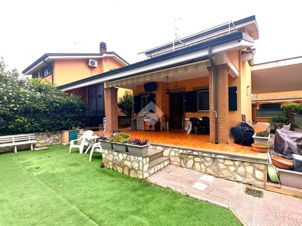 casa indipendente in vendita ad Ardea in zona Nuova Florida