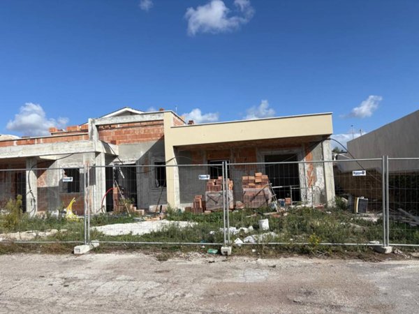 casa indipendente in vendita ad Ardea in zona Nuova Florida