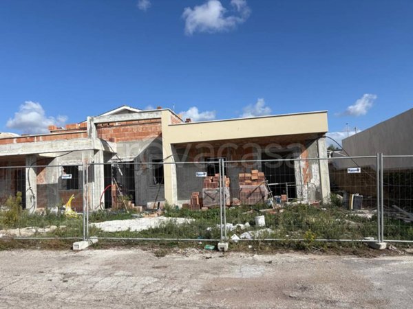 casa indipendente in vendita ad Ardea in zona Banditella