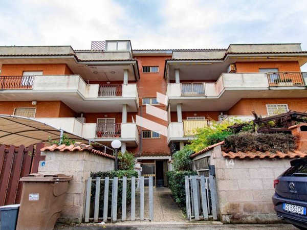 appartamento in vendita ad Ardea in zona Marina di Ardea