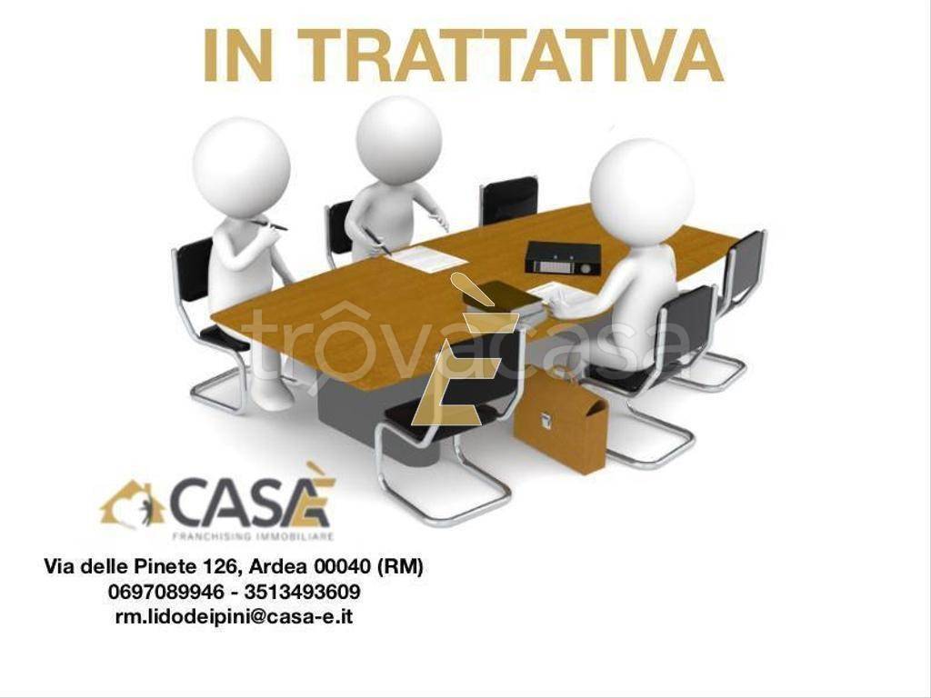 casa indipendente in vendita ad Ardea in zona Lido dei Pini