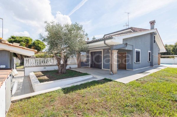 casa indipendente in vendita ad Ardea in zona Nuova Florida