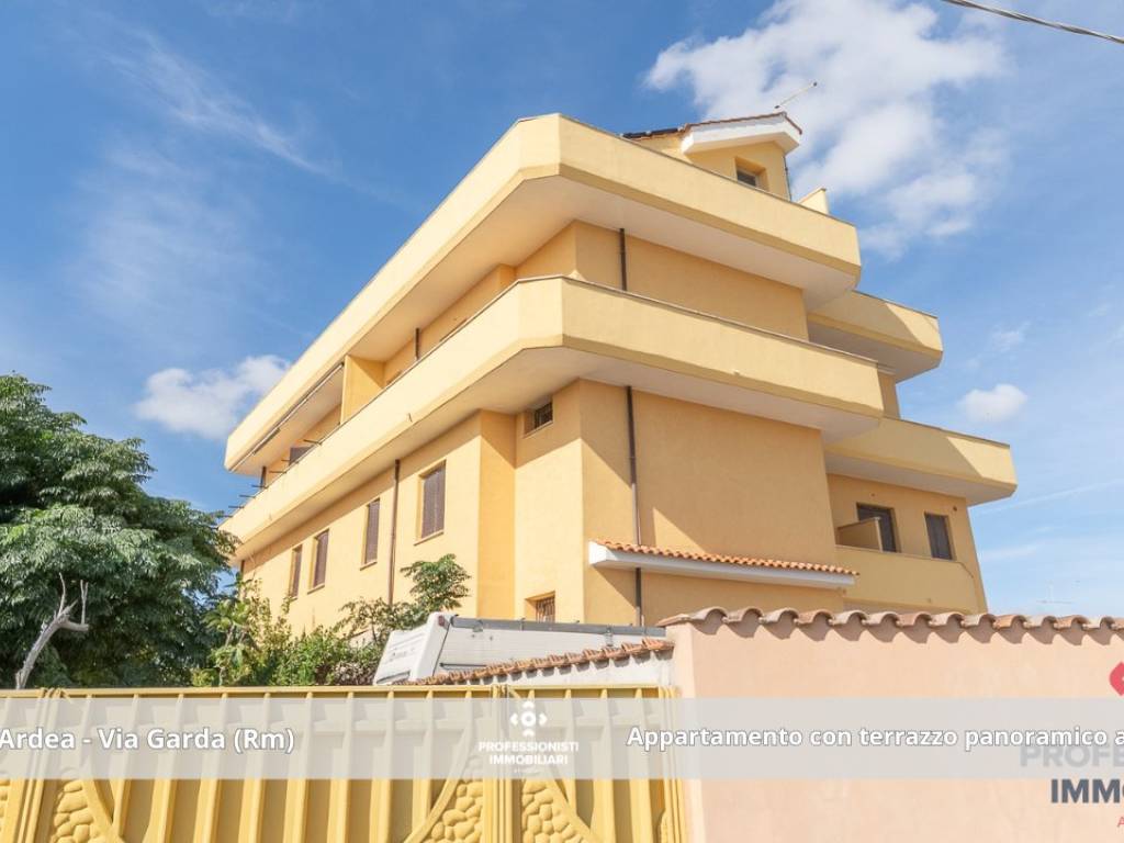 appartamento in vendita ad Ardea in zona Banditella