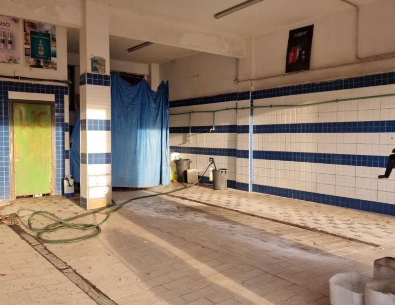 negozio in vendita ad Ardea in zona Marina di Ardea