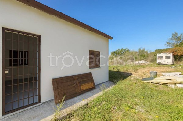 casa indipendente in vendita ad Ardea in zona Montagnano