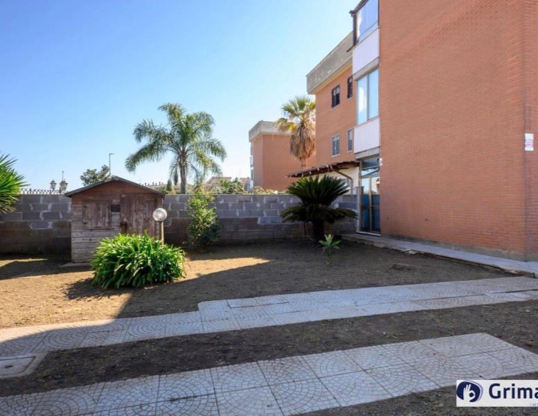 appartamento in vendita ad Ardea in zona Marina di Ardea