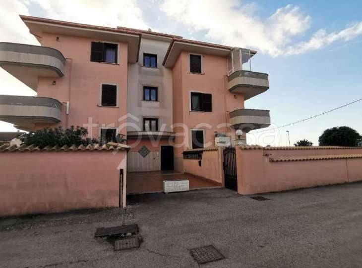 appartamento in vendita ad Ardea in zona Nuova California