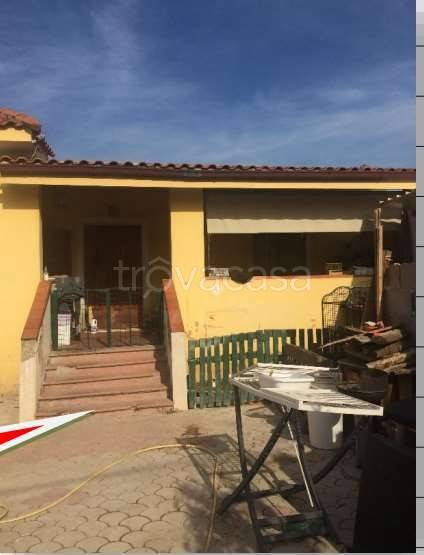 appartamento in vendita ad Ardea in zona Banditella