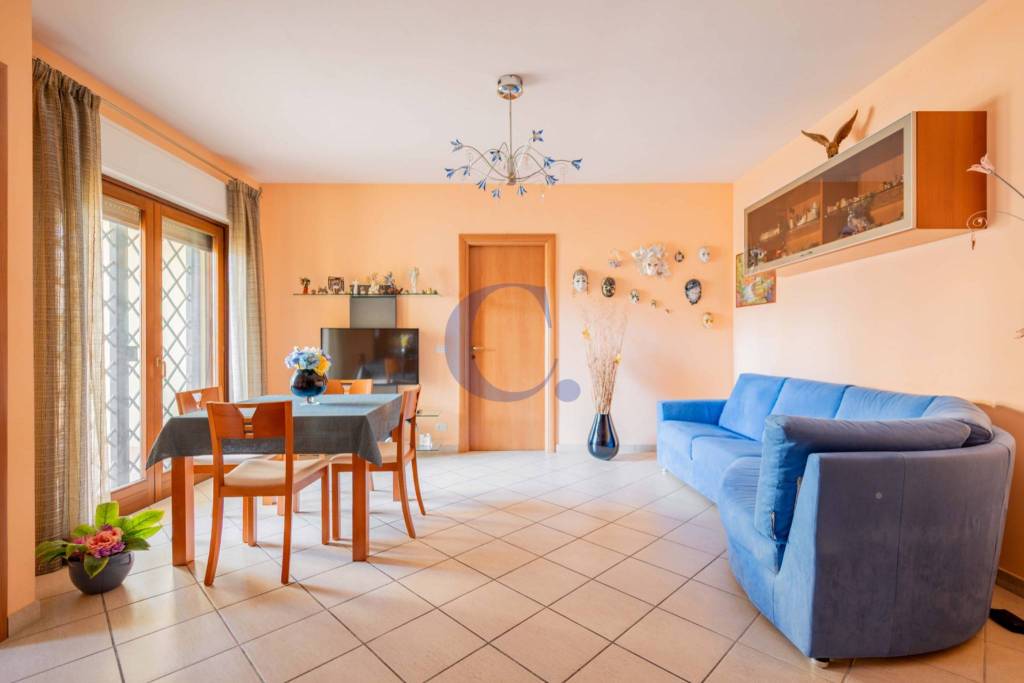 appartamento in vendita ad Ardea in zona Marina di Ardea