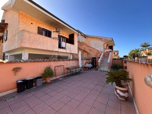 appartamento in vendita ad Ardea in zona Colle Romito