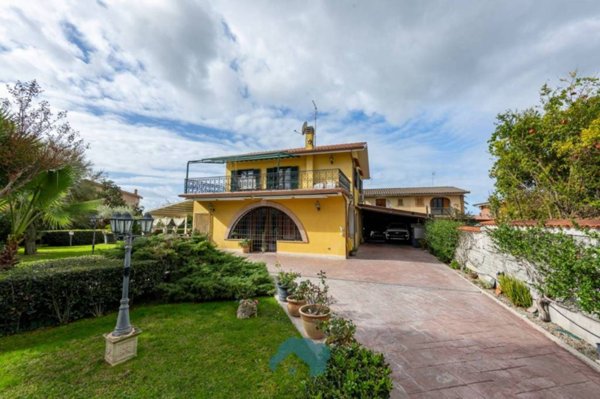 casa indipendente in vendita ad Ardea in zona Nuova California