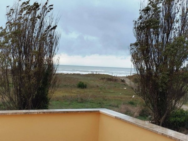 casa indipendente in vendita ad Ardea in zona Marina di Ardea