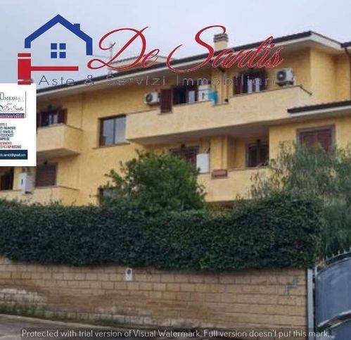 appartamento in vendita ad Ardea in zona Marina di Ardea