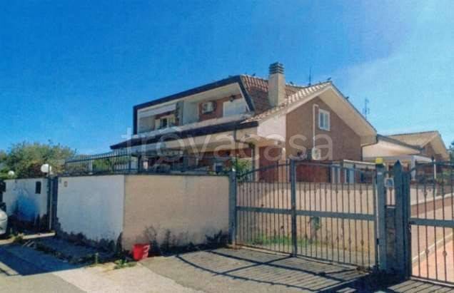 casa indipendente in vendita ad Ardea in zona Nuova Florida